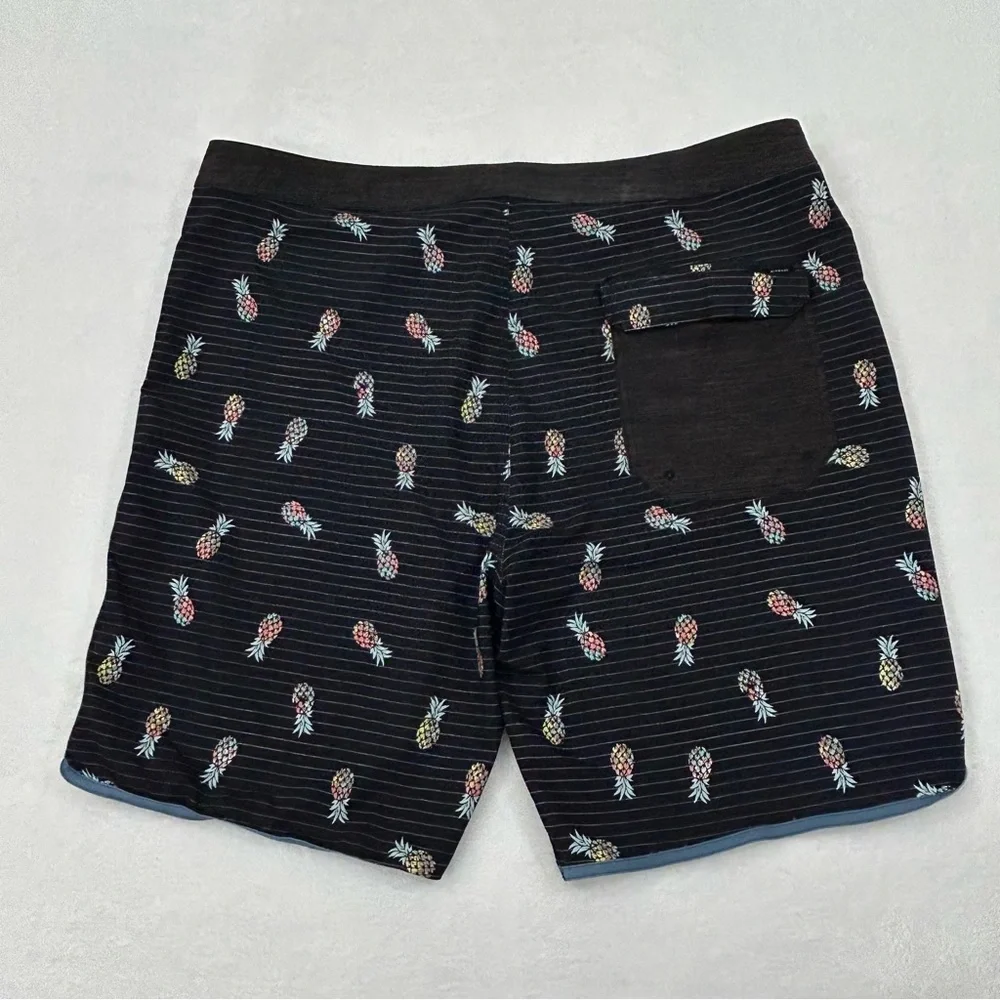Rip Curl Mirage Black Striped Pineapple Design Surf Swim Trunks Board Shorts 38